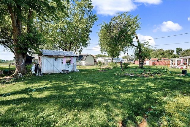 37 Weinland Drive, New Carlisle, OH 45344