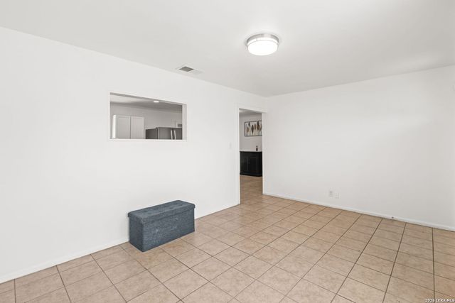 4419 Bright Sun St, San Antonio, TX 78217