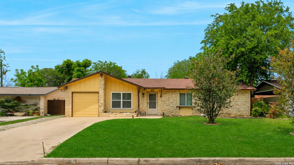 4419 Bright Sun St, San Antonio, TX 78217