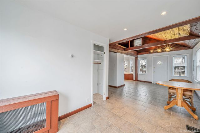 8 Eastern Concourse, Amityville, NY 11701