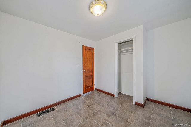 8 Eastern Concourse, Amityville, NY 11701