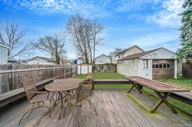 8 Eastern Concourse, Amityville, NY 11701