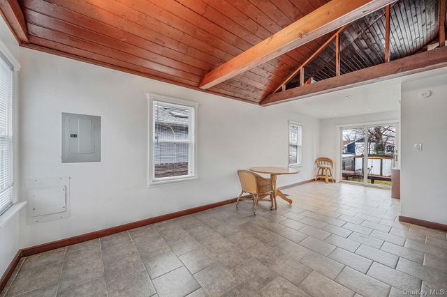 8 Eastern Concourse, Amityville, NY 11701