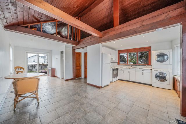 8 Eastern Concourse, Amityville, NY 11701