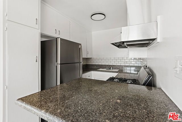 1428 11th Street 10, Santa Monica, CA 90401