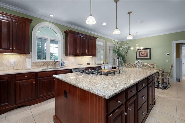 367 School House NE Road, Calhoun, GA 30701