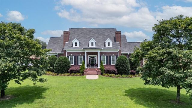 367 School House NE Road, Calhoun, GA 30701