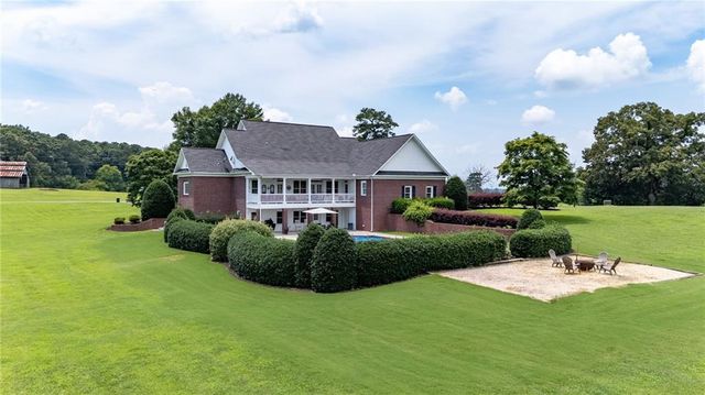 367 School House NE Road, Calhoun, GA 30701