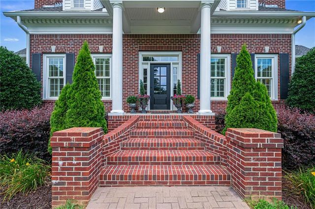 367 School House NE Road, Calhoun, GA 30701