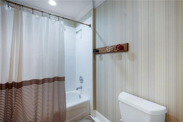 367 School House NE Road, Calhoun, GA 30701