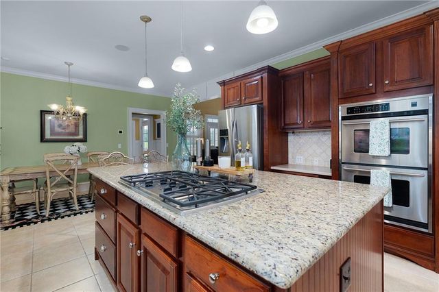 367 School House NE Road, Calhoun, GA 30701