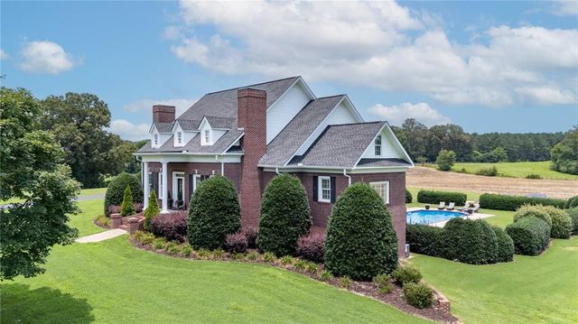 367 School House NE Road, Calhoun, GA 30701