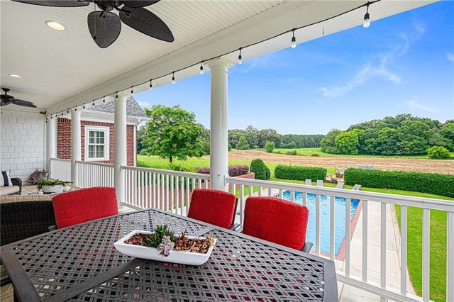 367 School House NE Road, Calhoun, GA 30701