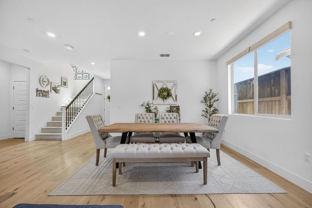 8769 Minor Ct, Elk Grove, CA 95757