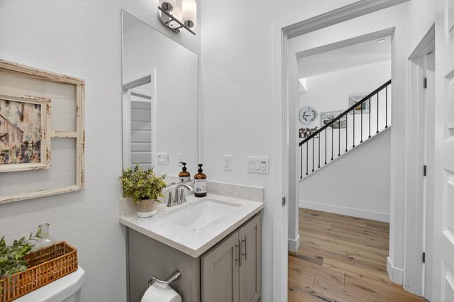8769 Minor Ct, Elk Grove, CA 95757