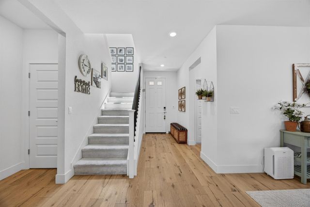 8769 Minor Ct, Elk Grove, CA 95757