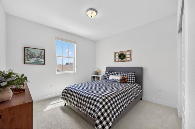 8769 Minor Ct, Elk Grove, CA 95757