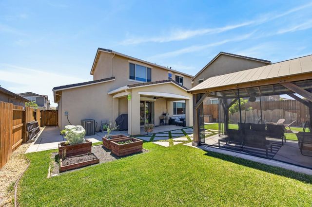 8769 Minor Ct, Elk Grove, CA 95757