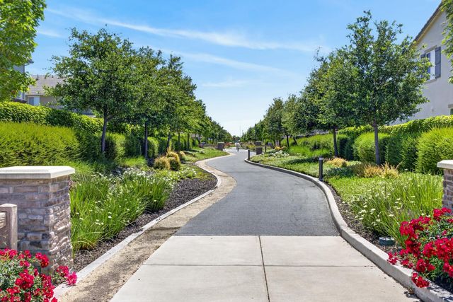 8769 Minor Ct, Elk Grove, CA 95757