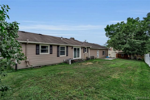 6653 Liebler Road, Boston, NY 14025
