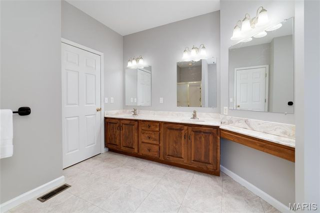 27431 Lee Court, Warrenton, MO 63383