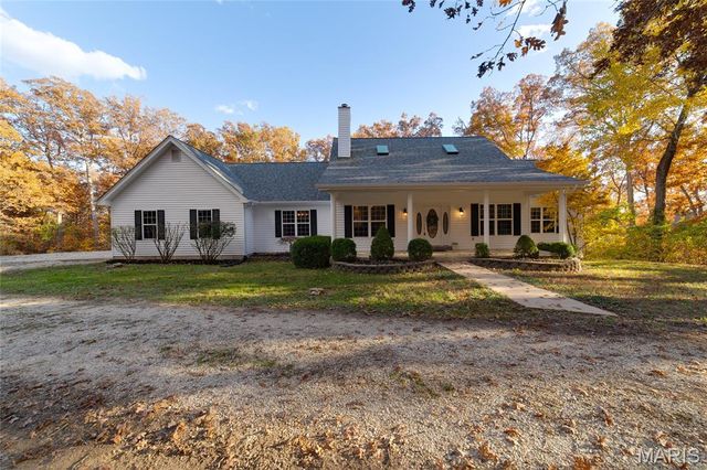 27431 Lee Court, Warrenton, MO 63383