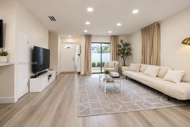 3860 SW 107th Avenue 1-11, Miami, FL 33165