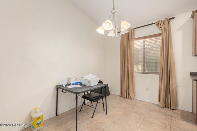 642 W Calle Tolmo, Sahuarita, AZ 85629