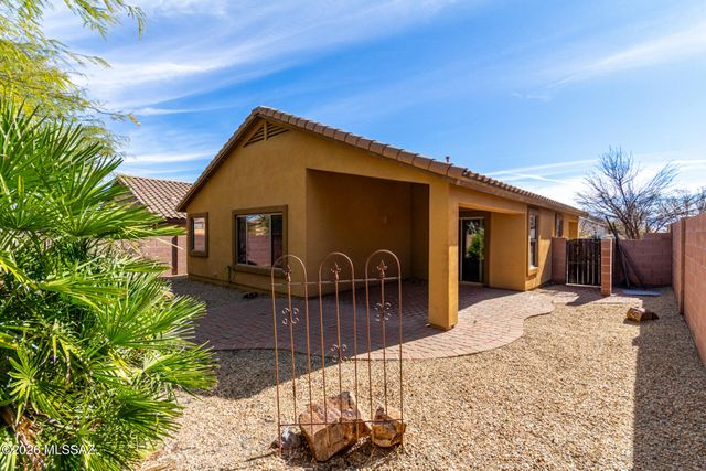 642 W Calle Tolmo, Sahuarita, AZ 85629