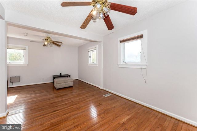 200 N ADAMS ST, Rockville, MD 20850