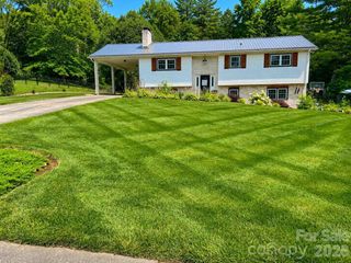 4538 Diamond Street, Hudson, NC 28638