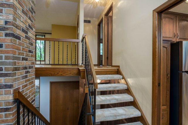 563 Sterling Street S, Maplewood, MN 55119