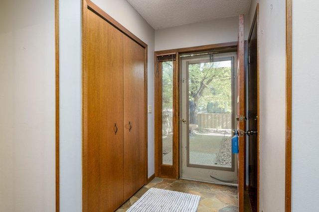 563 Sterling Street S, Maplewood, MN 55119