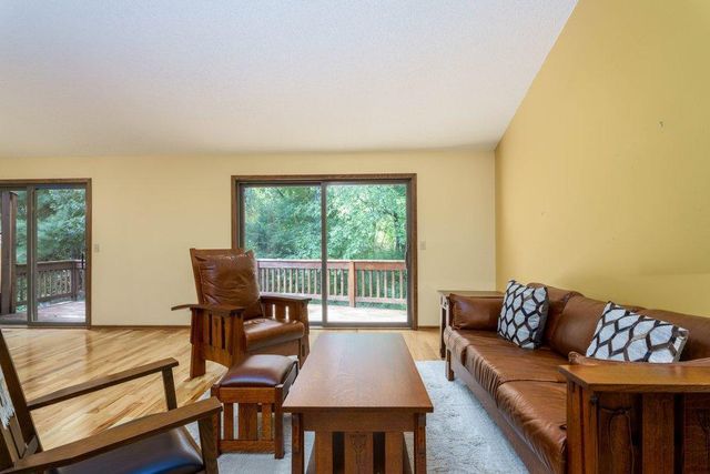 563 Sterling Street S, Maplewood, MN 55119