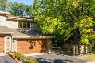 563 Sterling Street S, Maplewood, MN 55119