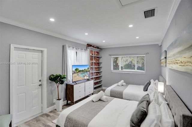 2797 NE 21st Ter, Lighthouse Point, FL 33064