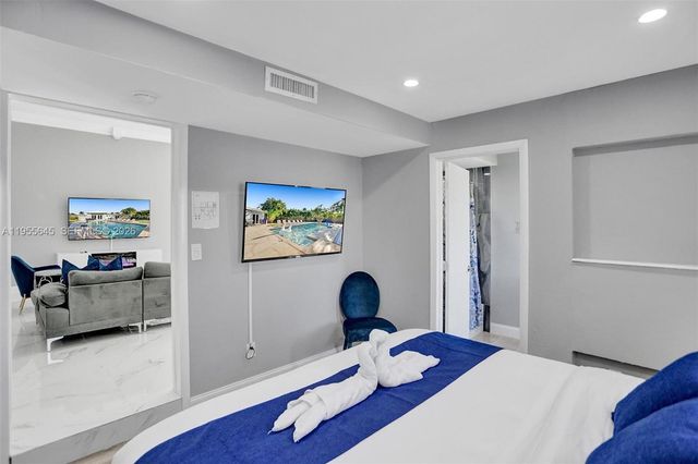 2797 NE 21st Ter, Lighthouse Point, FL 33064