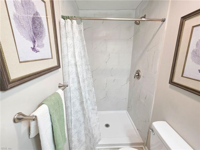 3101 Gaston DR, Chesapeake, VA 23323