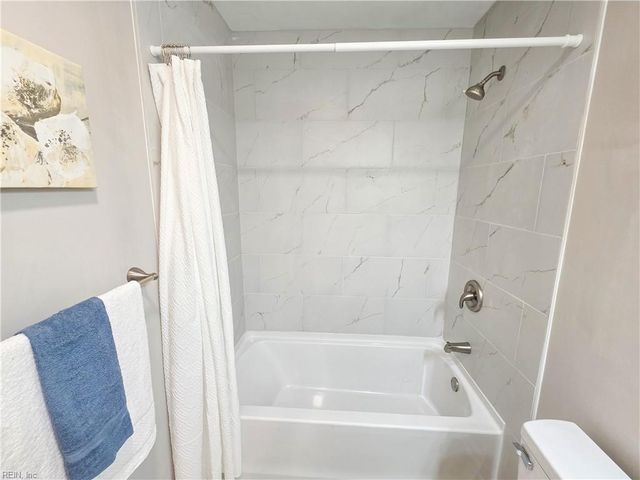 3101 Gaston DR, Chesapeake, VA 23323