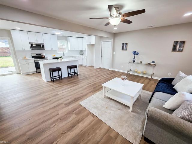 3101 Gaston DR, Chesapeake, VA 23323