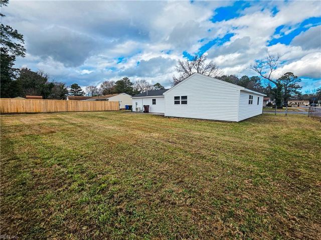 3101 Gaston DR, Chesapeake, VA 23323