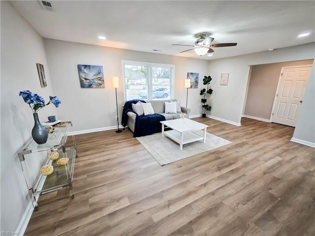 3101 Gaston DR, Chesapeake, VA 23323