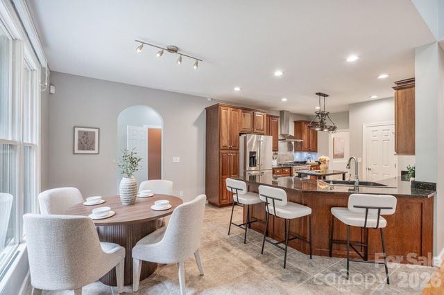 182 Broadview Circle, Mooresville, NC 28117