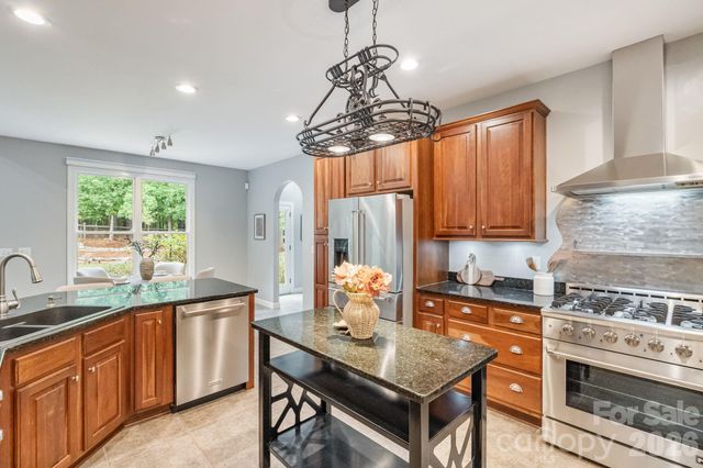 182 Broadview Circle, Mooresville, NC 28117