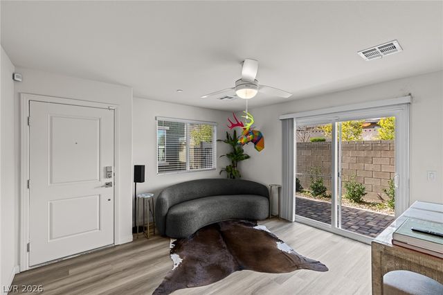 6829 Prairie Pearl Street, Las Vegas, NV 89148