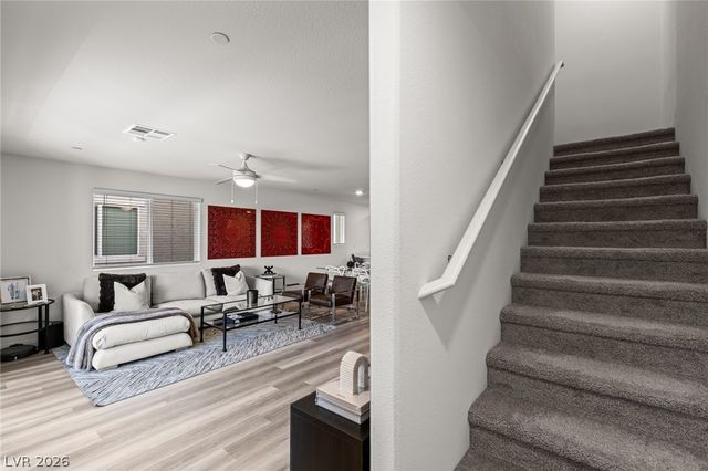 6829 Prairie Pearl Street, Las Vegas, NV 89148