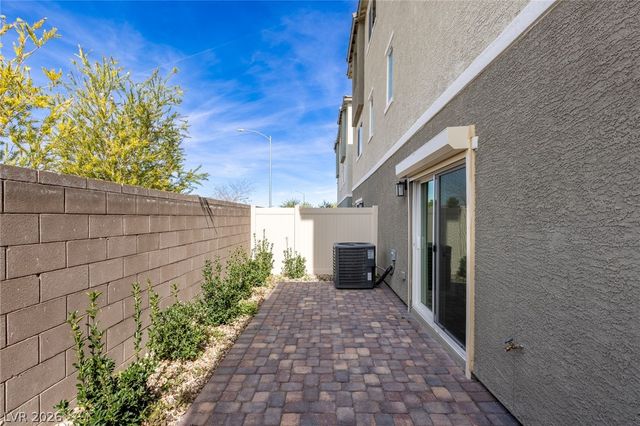 6829 Prairie Pearl Street, Las Vegas, NV 89148