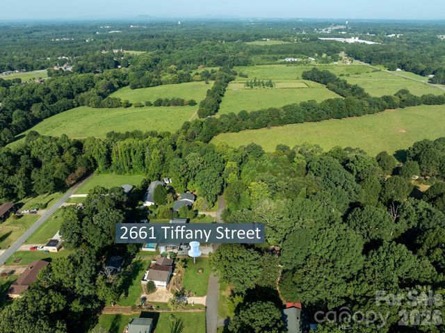 2661 Tiffany Street, Conover, NC 28613