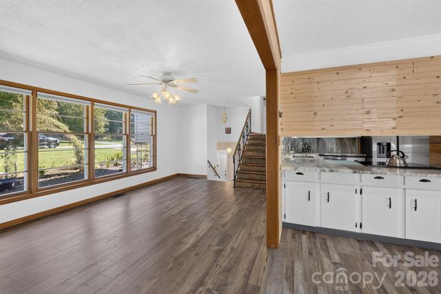 2661 Tiffany Street, Conover, NC 28613