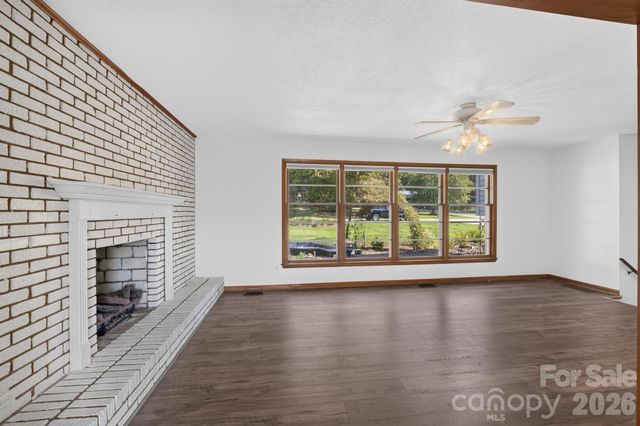 2661 Tiffany Street, Conover, NC 28613